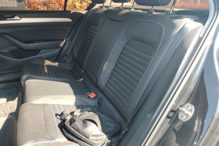 Used Volkswagen Magotan 2020 280TSI DSG Comfort Edition Left Rear Seat