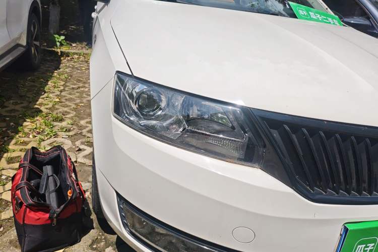 Used Skoda Rapid Spaceback 2016 Revised 1.6L Automatic Smart Drive Version
