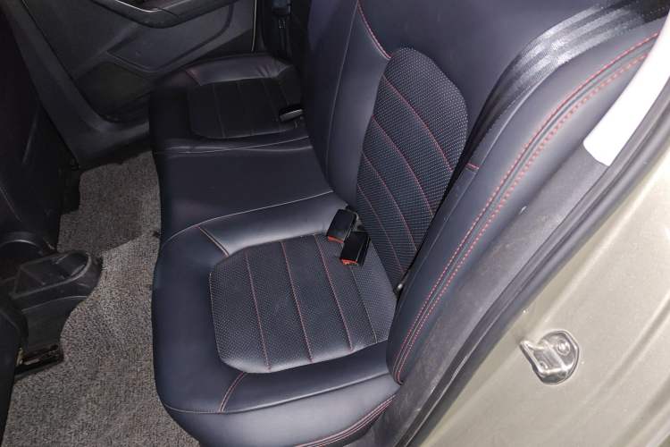 Used Skoda Rapid 2018 1.4L Manual Standard Edition Interior 4