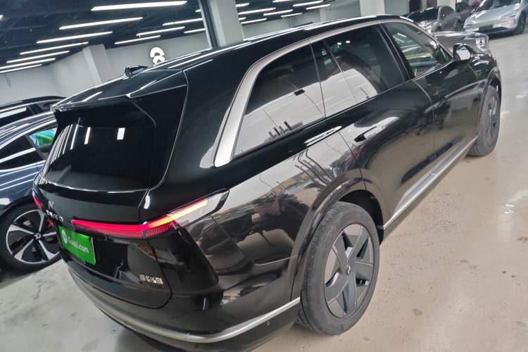 Used ONVO Luxeed L90 2025 Model—Max Six-Seater Version
