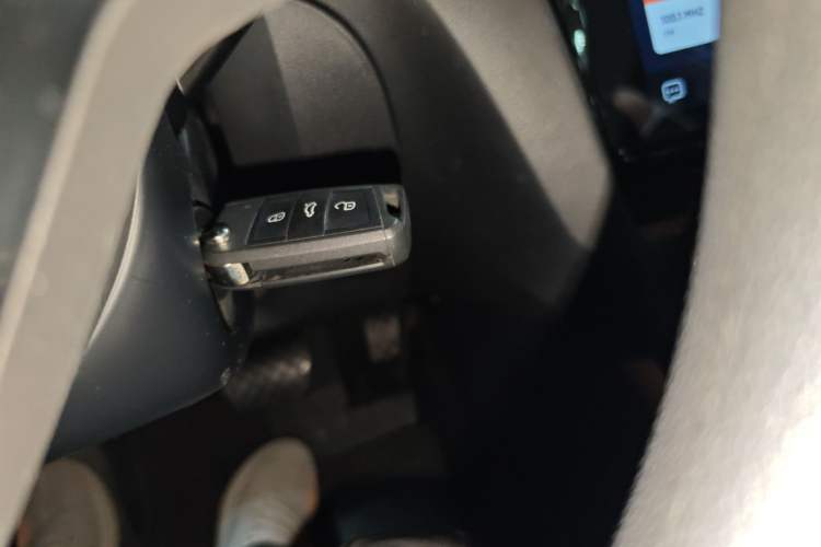 Used Skoda Octavia 2022 1.5L Automatic Comfort Edition Vehicle Key