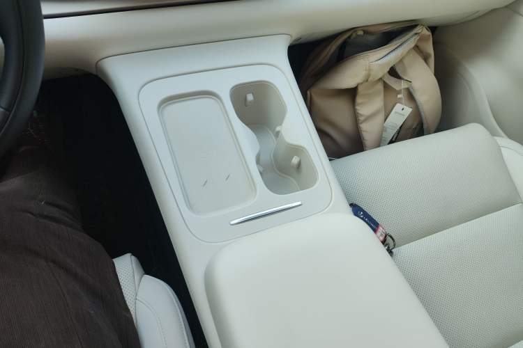 Used Leapmotor C16 2024 Pure Electric 520 Deluxe Edition