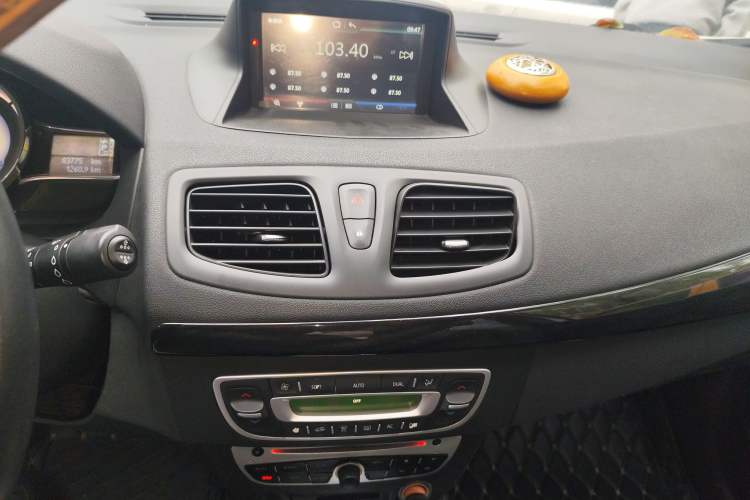 Used Renault Fluence 2013 2.0L Fashion Edition