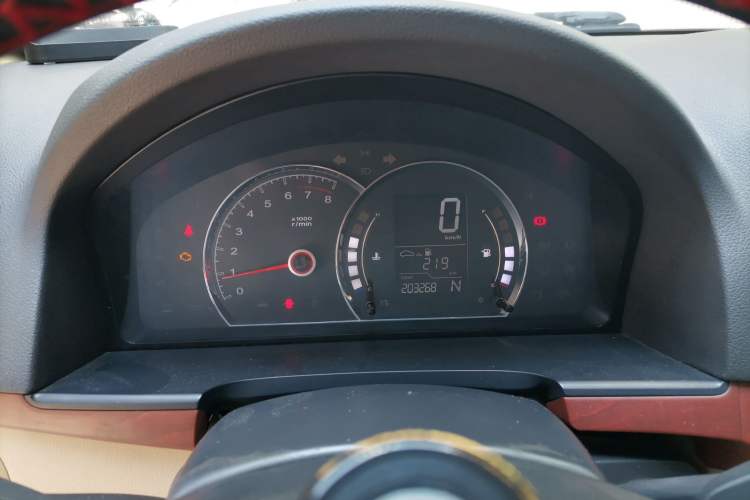 Used Roewe 350 2013 350C 1.5L Automatic Xunyue Edition Instrument Cluster