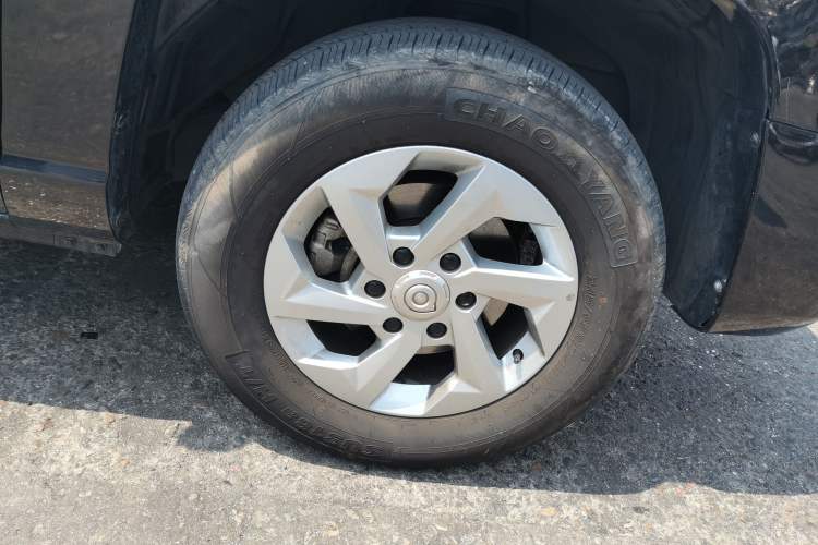 Used Great Wall King Kong Poer 2022 2.0T Manual Diesel Two-Wheel Drive Elite Version with Long Bed GW4D20M Right Front Wheel Hub