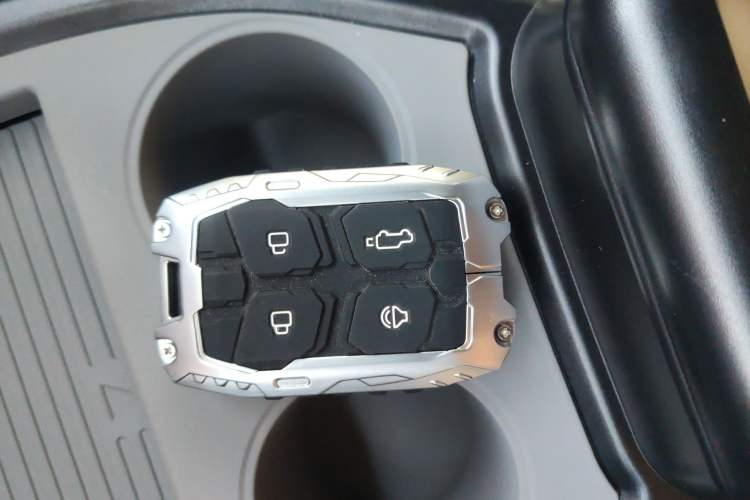 Used iCAR V23 2025 401 Two-Wheel Drive Intelligent Driving Version Vehicle Key