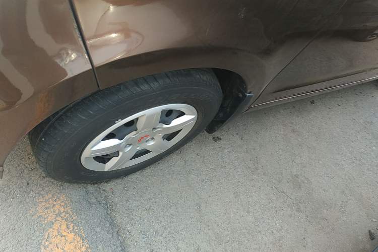 Used Wuling Hongguang 2020 1.2L S Base Model China VI LSI Left Front Wheel Hub