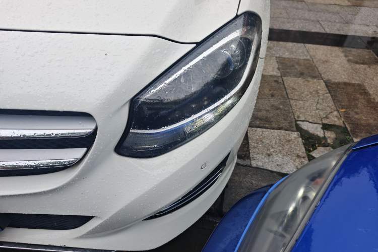 Used Mercedes-Benz B-Class 2017 B 200 Sport Edition Left Front Headlight