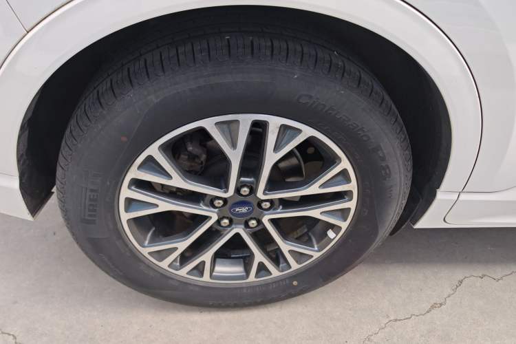 Used Ford Escape 2020 EcoBoost 245 Four-Wheel Drive Luxury Edition