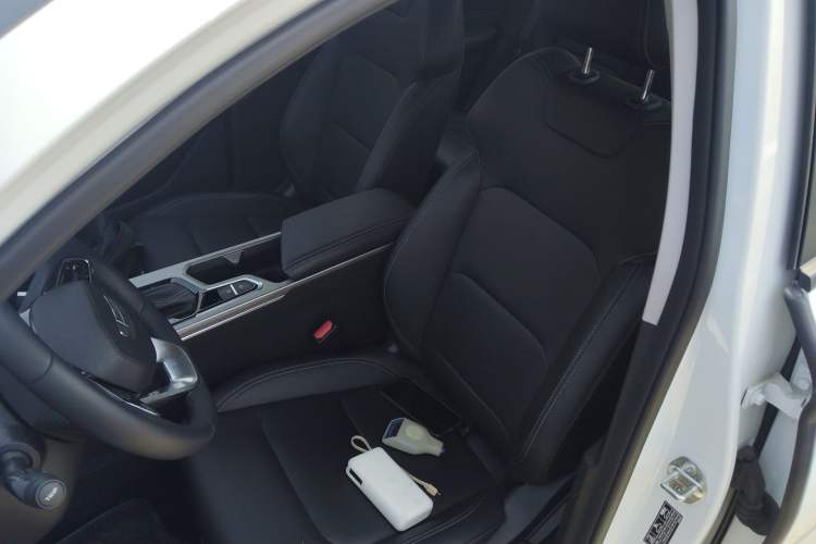 Used Geely Auto Emgrand 2025 4th Generation 1.5L CVT Longteng Edition
