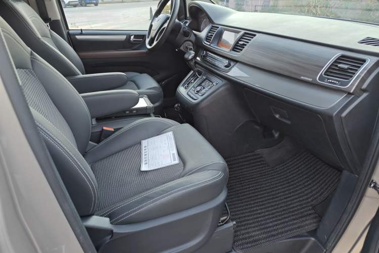 Used SAIC MAXUS G10 2018 PLUS 2.0T Automatic Smart Edition
