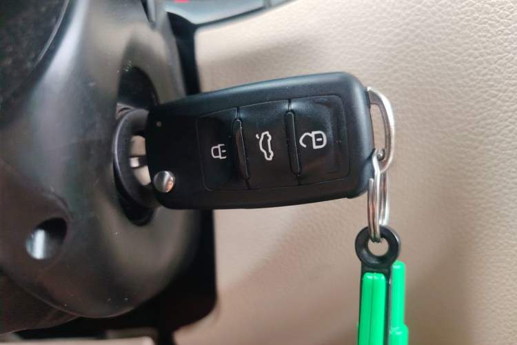 Used Volkswagen Bora 2012 1.6L Manual Fashion Edition