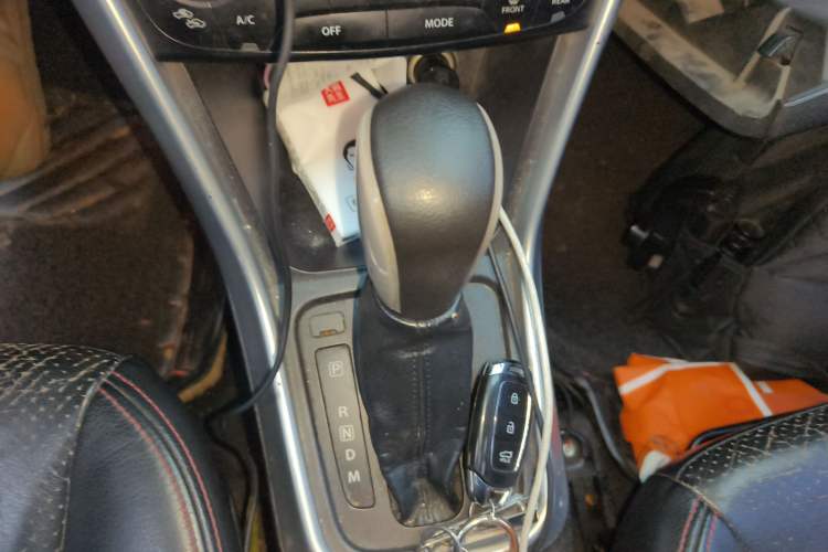 Used Suzuki S-Cross 2014 1.6L CVT Two-Wheel Drive Elite Version
