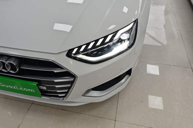 Used Audi A4L 2020 40 TFSI Fashionable and Elegant Model