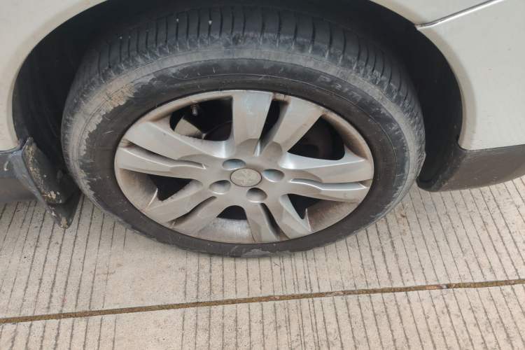 Used Peugeot 3008 2015 2.0L Automatic Classic Edition
