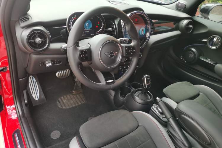 Used MINI 2023 Updated 2.0T COOPER S Racing Driver
