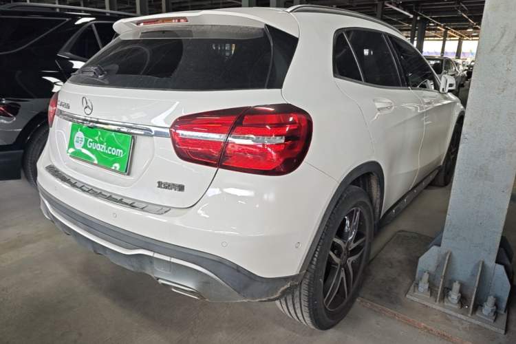 Used Mercedes-Benz GLA 2017 GLA 200 Fashion Model
