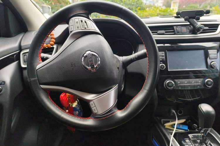 Used Nissan Qashqai 2017 2.0L CVT Smart Enjoyment Version China VI Standard
