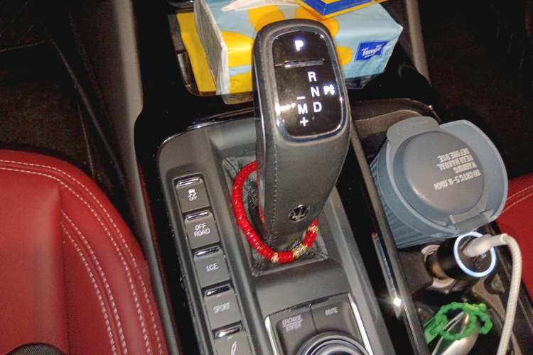 Used Maserati Levante 2022 2.0T GT Sharp Edition Gear Lever