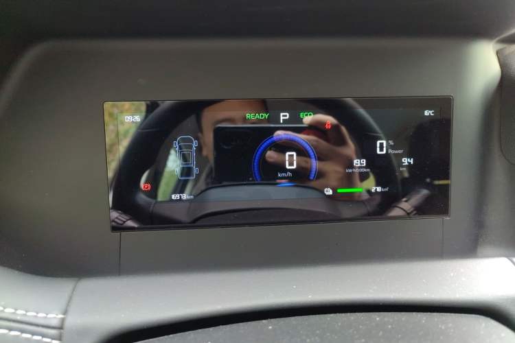 Used Radar King Kong 2025 430 km Two-Wheel Drive Standard Box – Lucky King Instrument Cluster