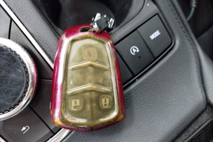 Used Cadillac XT4 2018 28T Two-Wheel Drive Tech Version Vehicle Key