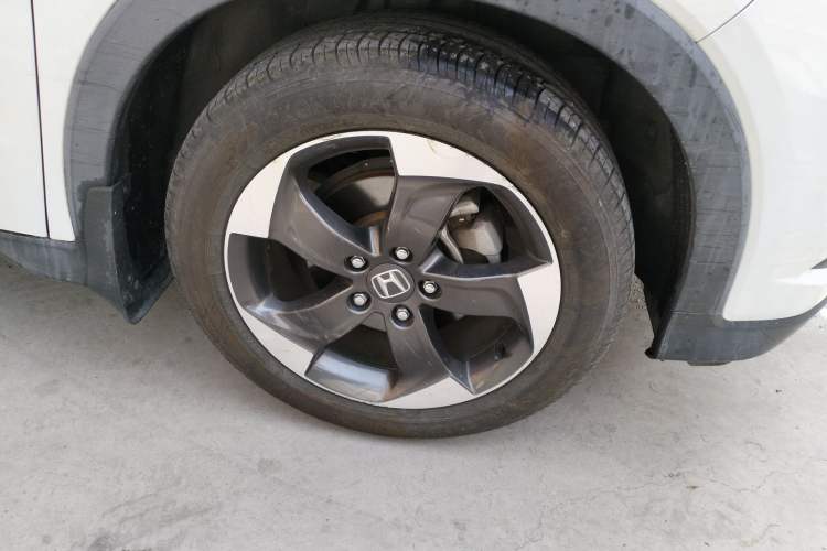 Used Honda Vezel 2015 1.8L CVT 2WD Luxury Model