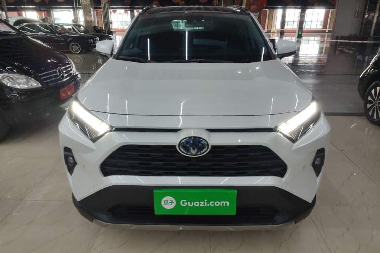 Used Toyota RAV4 2024 Dual-Motor 2.5L E-CVT Two-Wheel Drive Elite Plus Edition
