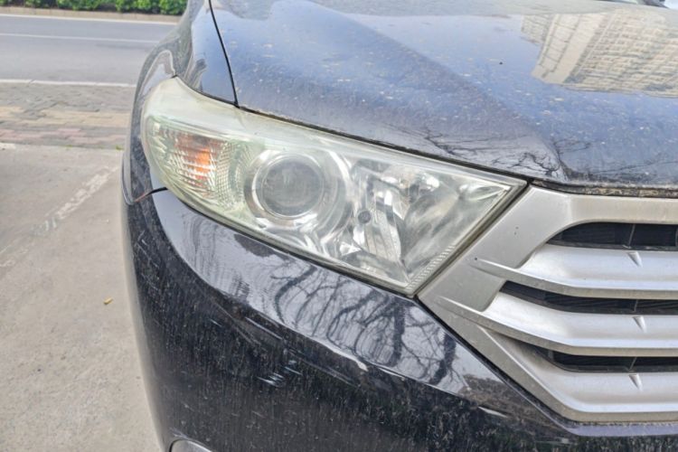 Used Toyota Highlander 2012 2.7L Two-Wheel Drive 7-Seater Luxury Edition
