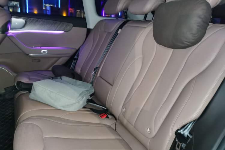 Used Leapmotor C11 2026 All-Electric 640 LiDAR Prestige Edition Left Rear Seat