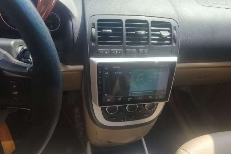 Used Buick GL8 2014 2.4L Executive Edition Audio And AC Panel