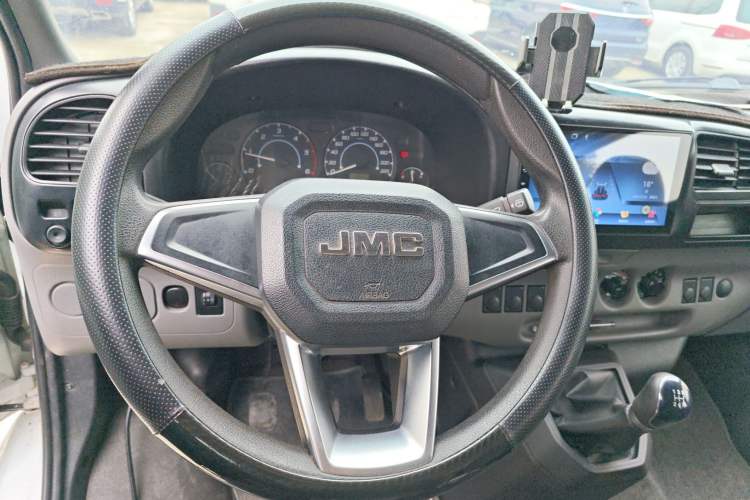 Used JMC Transit 2019 2.8T Commercial Version Short Wheelbase Mid-Roof 6-Seater China VI JX493