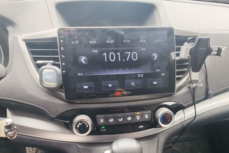 Used Honda CR-V 2016 2.0L two-wheel drive Urban Edition Audio And AC Panel