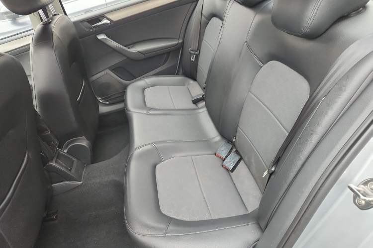 Used Volkswagen Santana 2015 1.6L Manual Comfort Edition Left Rear Seat