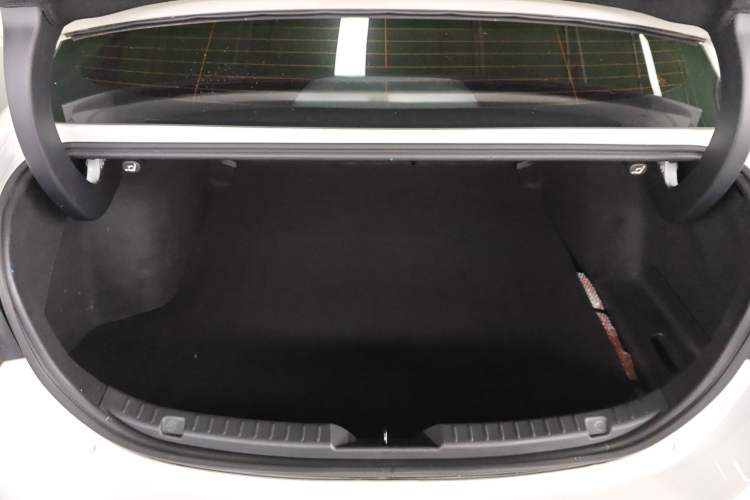 Used Mazda 3 Axela 2023 2.0L Automatic ZhiZhen Edition Trunk