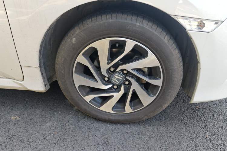 Used Honda Civic 2016 220TURBO CVT Luxury Edition
