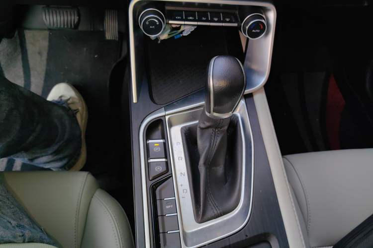 Used Geely Auto Binray 2018 14T CVT Binyi Edition