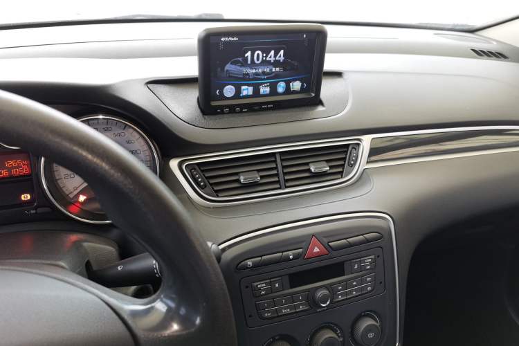 Used Peugeot 308 2014 Enjoy Edition Classic 1.6L Automatic Premium Model Audio And AC Panel