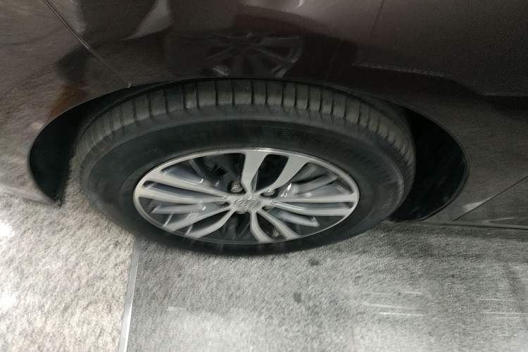 Used Buick GL8 2018 ES 28T Luxury Model China VI Standard