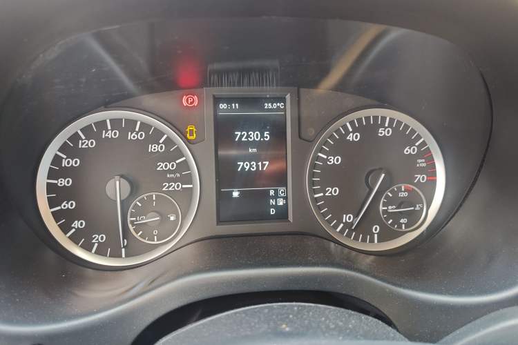 Used Mercedes-Benz Vito 2016 2.0T Elite Edition