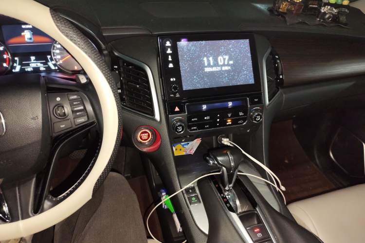 Used Honda Avancier 2017 240TURBO Two-Wheel Drive Luxury Edition Audio And AC Panel