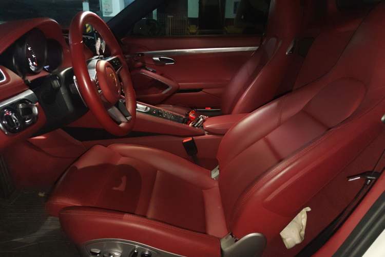 Used Porsche 718 2022 Boxster 2.0T Left Front Seat