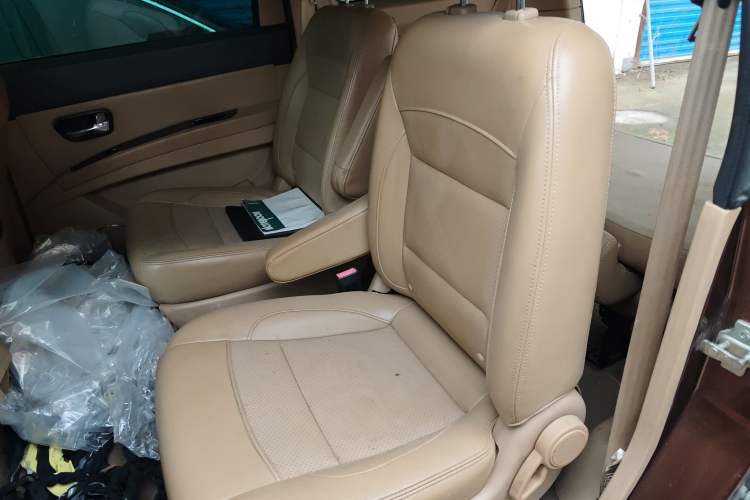 Used Wuling Hongguang 2014 1.2L S Comfort Model China IV