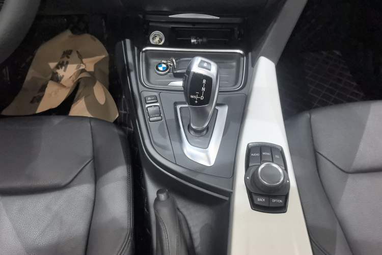 Used BMW 3 Series GT 2013 320i Leading Model Gear Lever