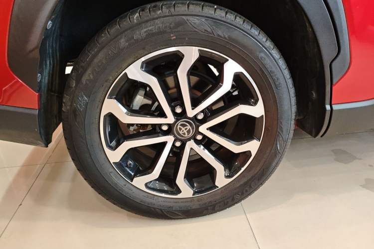 Used Toyota FRONTLANDER 2023 2.0L Smart Electric Hybrid Dual-Engine Deluxe Version