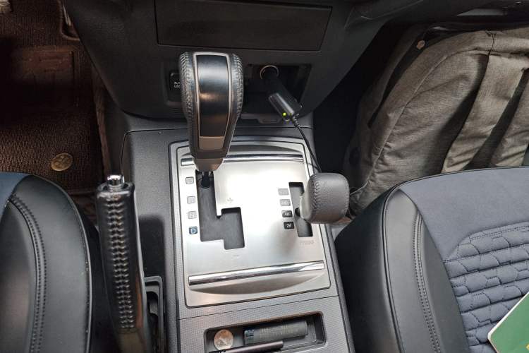 Used Mitsubishi Pajero (Import) 2015 3.0L Automatic Elite Overdrive Version China IV Standard