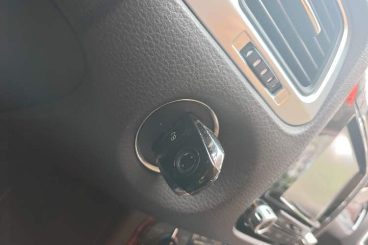 Used Volkswagen Touareg 2011 3.0 TSI Standard Version Vehicle Key