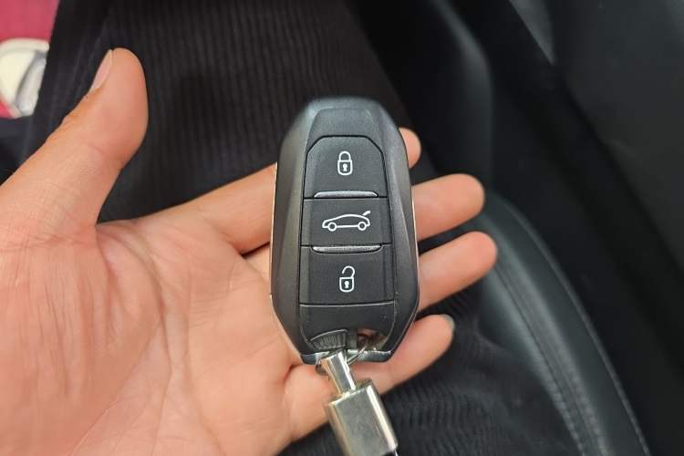 Used Peugeot 508 2019 508L 400THP PureTech Passion Edition China VI standard Vehicle Key