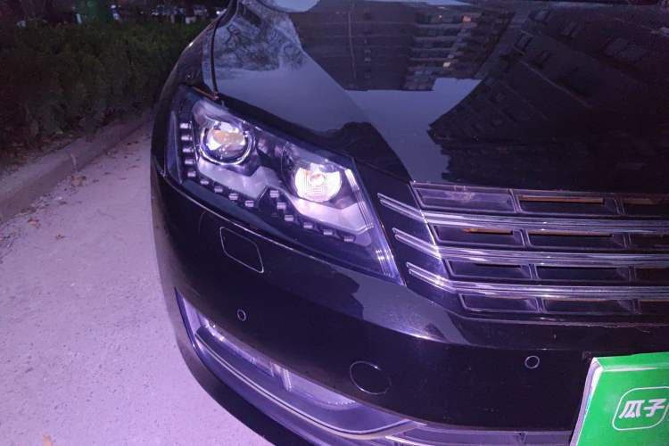 Used Volkswagen Passat 2011 2.0 TSI DSG Premium Edition