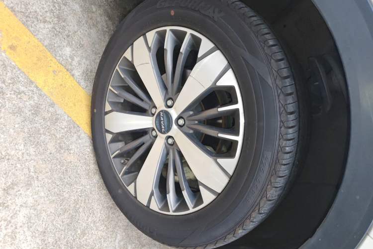 Used Haval F7x 2021 1.5T Two-Wheel Drive Smart & Trendy Edition Right Front Wheel Hub