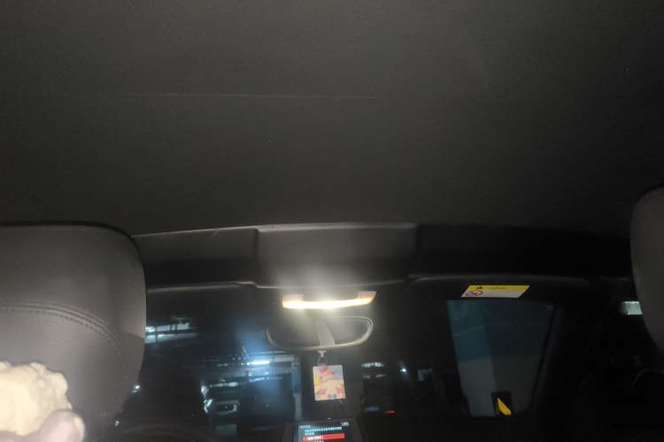 Used BMW 2 Series 2019 225i Convertible Coupe Sports Design Package Headliner